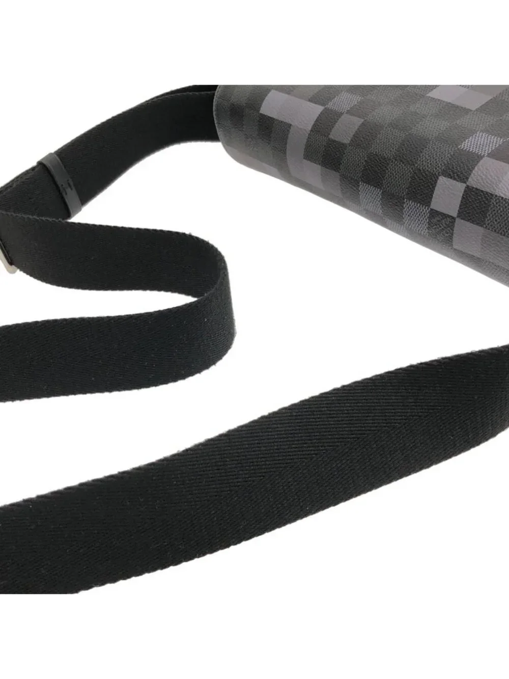 Louis Vuitton Damier Graphite Pixel District PM Shoulder